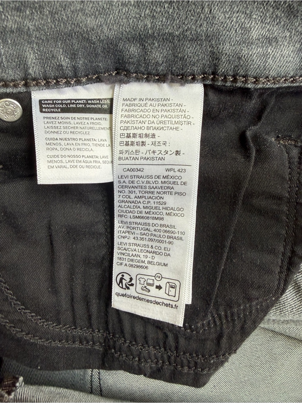 Levi’s 314 Shaping Straight Jeans Womens W30 Grey Ghost Gray 19631-0173 - Picture 10 of 12